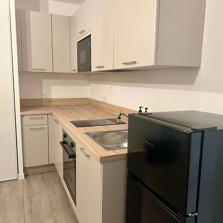 Studio Moderne Et Tout Equipe, Proche Du Rer, Paris & Aeroport D'Orly En 20 Min, Lit Bebe Sur Demande Витри сюр Сен Екстериор снимка
